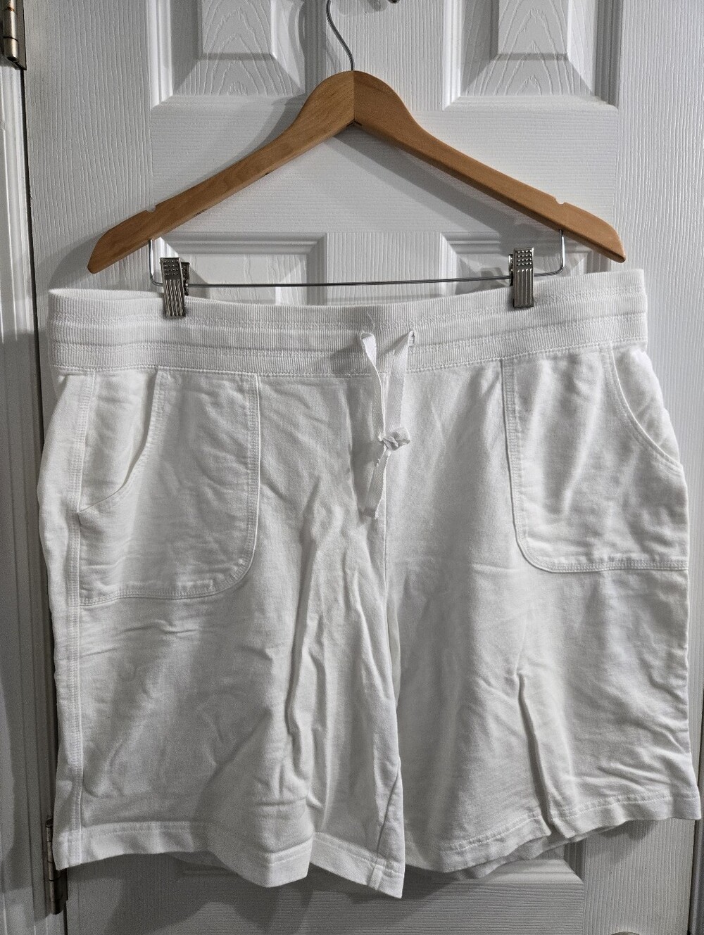 St John's Bay Active Wear Drawstring Shorts white XXL EUC